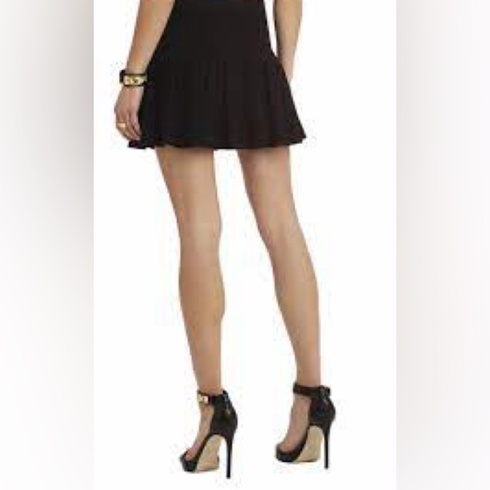 Bcbg max Azeris mini pleated flare skirt xs